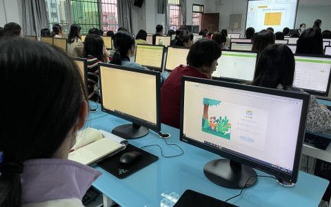 屏幕里的课堂：教育信息化如何重塑日常教学